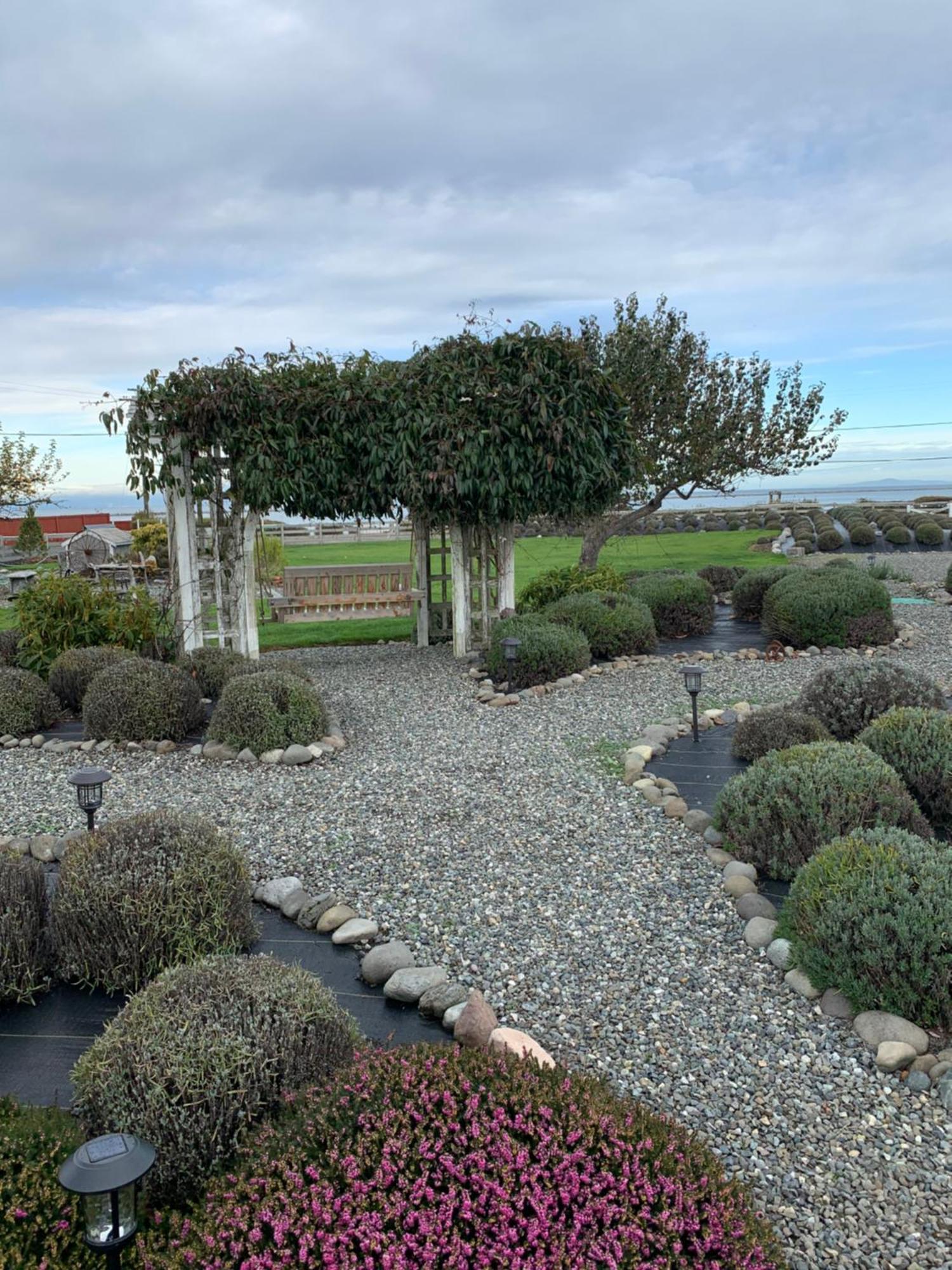Dungeness Barn House Bed And Breakfast At Two Crows Farm Sequim Exteriér fotografie