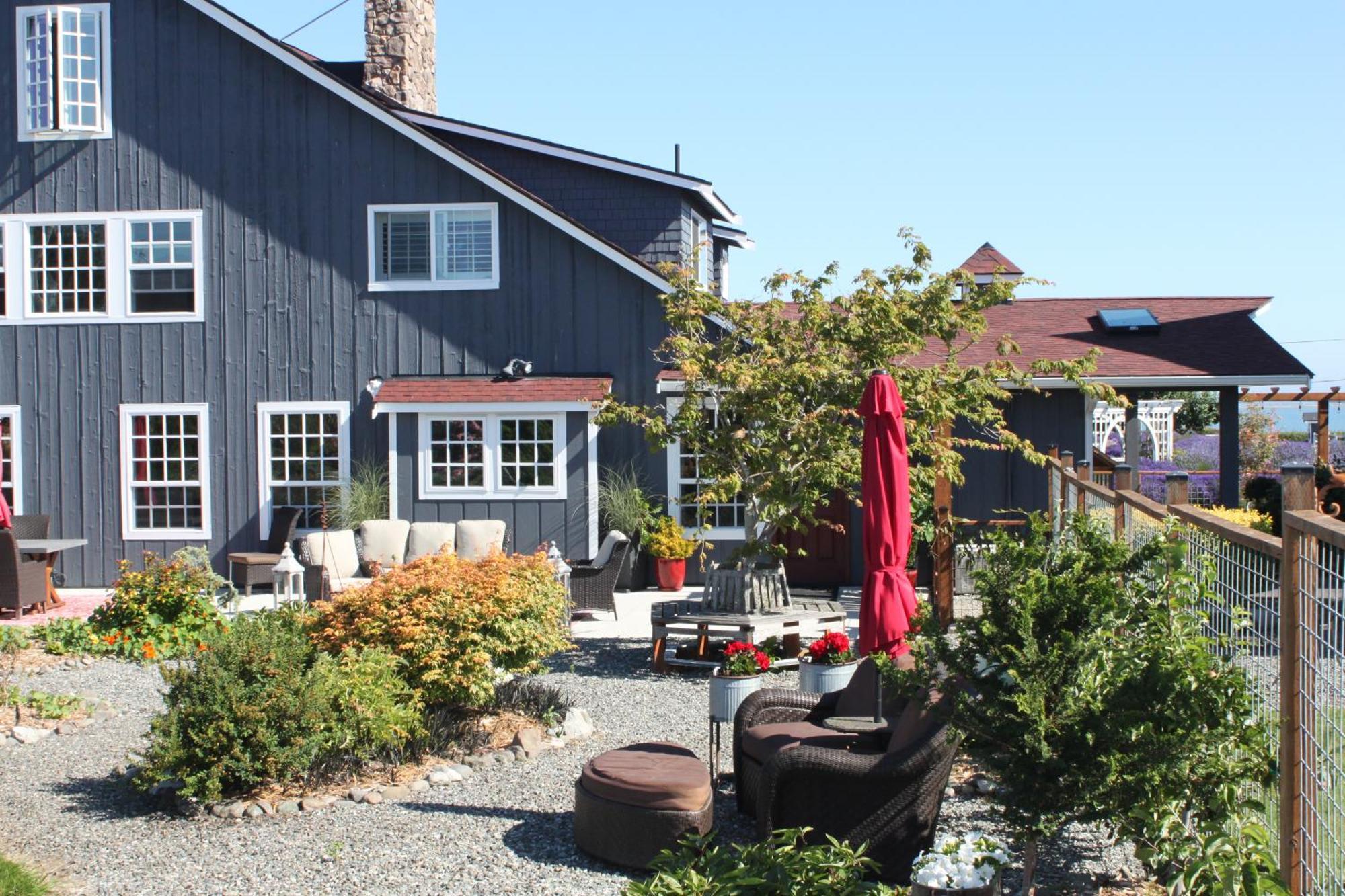 Dungeness Barn House Bed And Breakfast At Two Crows Farm Sequim Exteriér fotografie