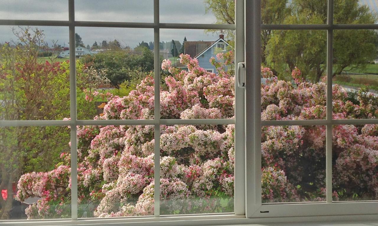 Dungeness Barn House Bed And Breakfast At Two Crows Farm Sequim Exteriér fotografie